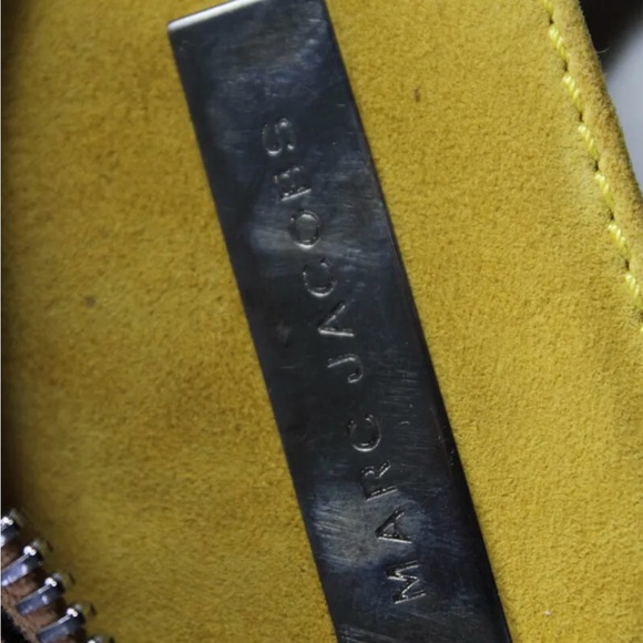 Marc Jacobs Women’s Camel/Brown Solid Leather Zip Top Handbag/Purse 🤎🤎 - Picture 8 of 8